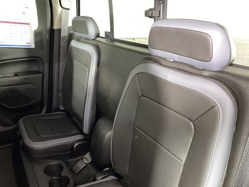 Used 2016 Chevrolet Colorado Z71 image 31