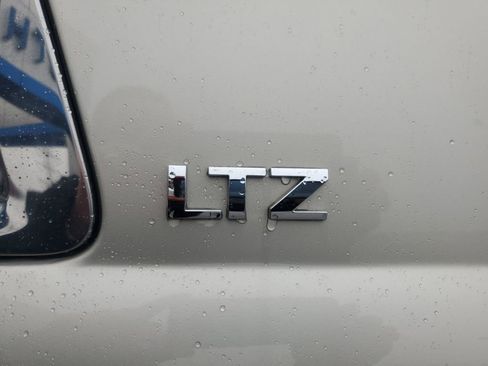 Used 2015 Chevrolet Tahoe LTZ image 12