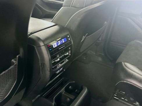 Used 2023 Jeep Grand Cherokee L Laredo RWD image 26