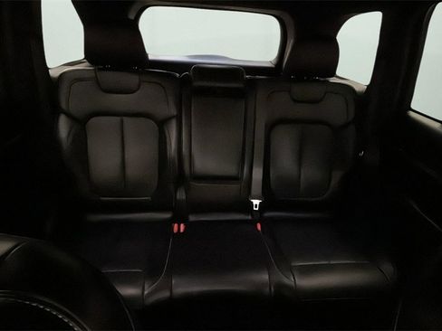 Used 2024 Jeep Grand Cherokee Overland image 15