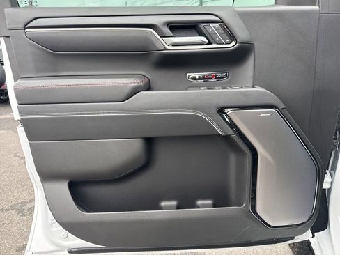 Used 2025 GMC Sierra 1500 AT4X image 35