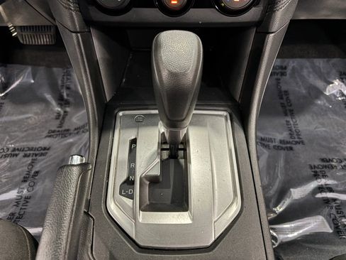 Used 2017 Subaru Impreza 2.0i AWD/4WD image 21