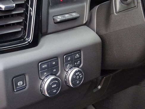 Used 2025 GMC Sierra 2500 AT4 w/ AT4 Premium Plus Package image 14