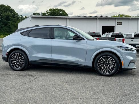 Used 2025 Ford Mustang Mach-E Premium AWD/4WD image 2