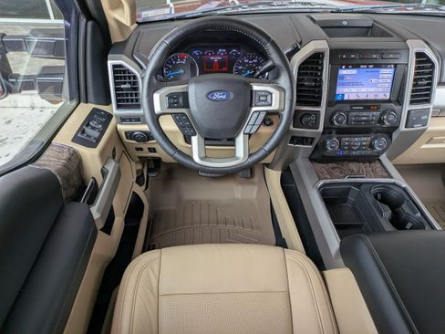 Used 2019 Ford F450 Lariat w/ Lariat Ultimate Package AWD/4WD image 17