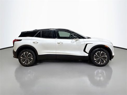 New 2026 Chevrolet Blazer EV LT image 6