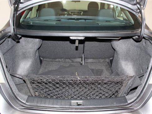Used 2019 Nissan Sentra SR FWD image 33