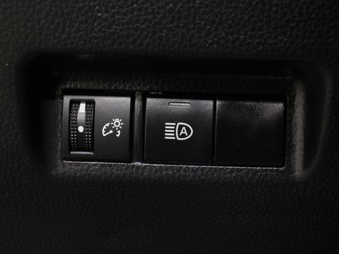 Used 2024 Toyota RAV4 LE AWD/4WD image 11