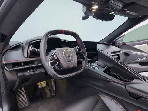 Used 2022 Chevrolet Corvette Stingray Premium Conv w/ Z51 Performance Package RWD image 9