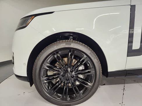 New 2026 Land Rover Range Rover SE AWD/4WD image 11