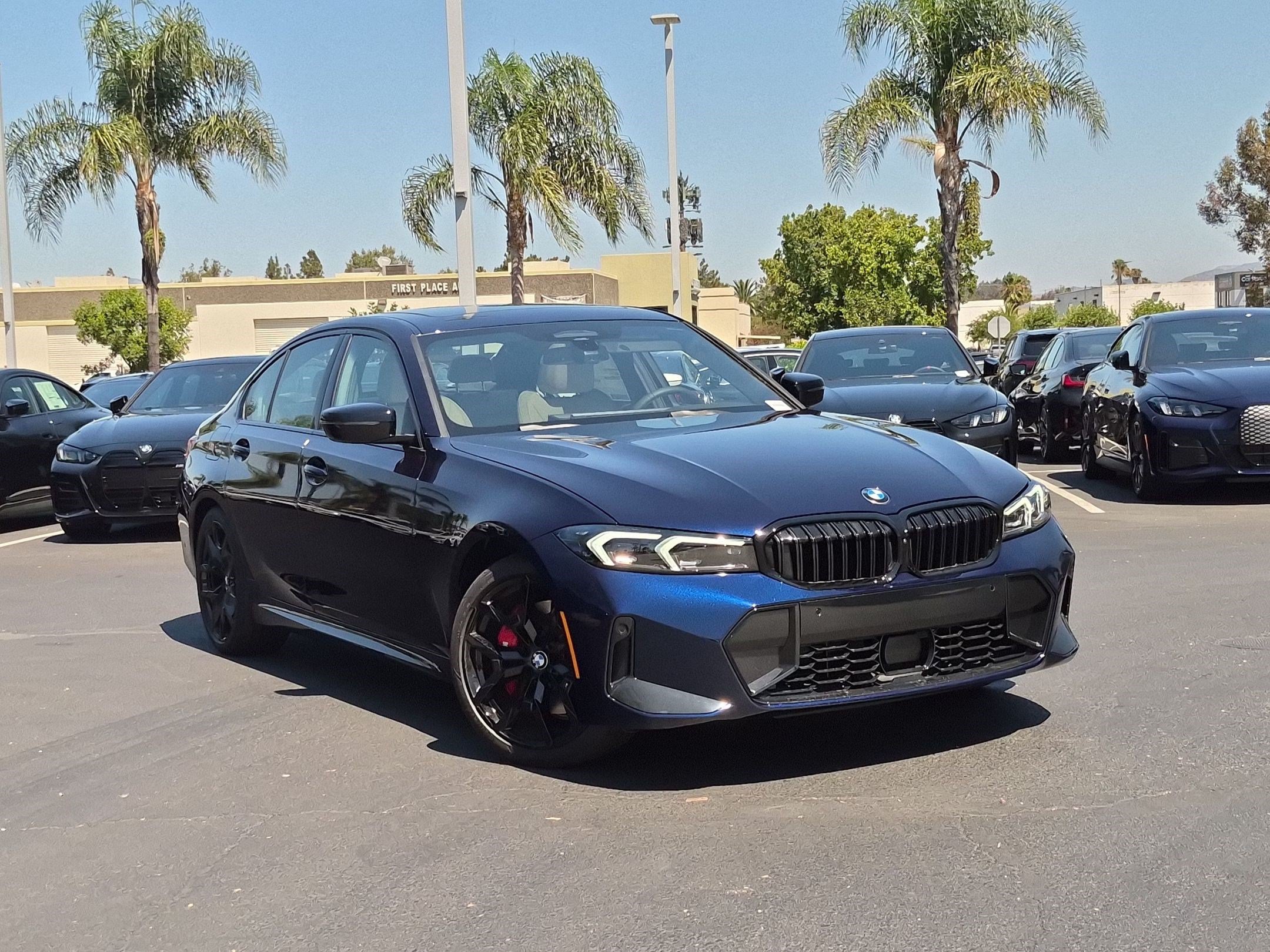New 2026 BMW 330i Sedan w/ M Sport Package RWD image 2