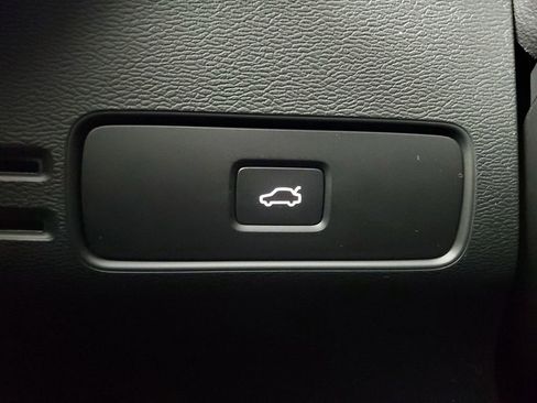 Used 2026 Volvo XC40 B5 Core w/ Climate Package AWD/4WD image 34