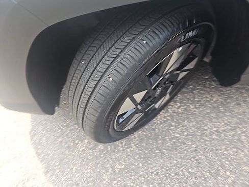 Certified 2025 Hyundai Kona SEL FWD image 28