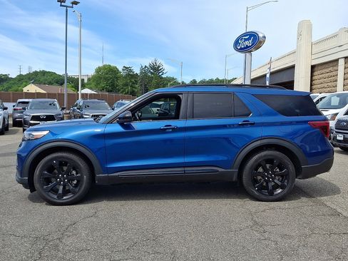 Used 2023 Ford Explorer ST-Line w/ Class IV Trailer Tow Package AWD/4WD image 7