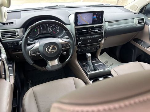 Used 2023 Lexus GX 460 Premium w/ Premium Package AWD/4WD image 32