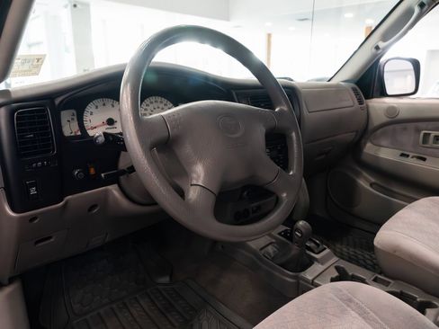 Used 2001 Toyota Tacoma 4x4 Xtracab V6 image 15