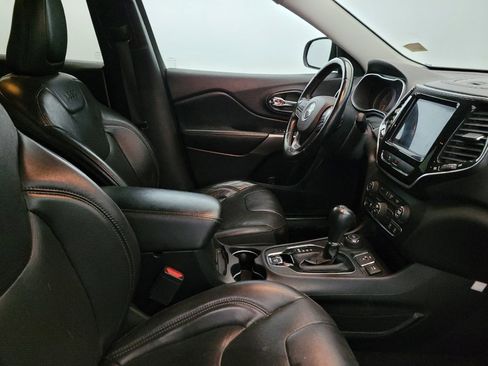 Used 2019 Jeep Cherokee Limited AWD/4WD image 21