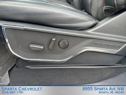 Used 2024 Ford F350 Lariat w/ Lariat Ultimate Package AWD/4WD image 17
