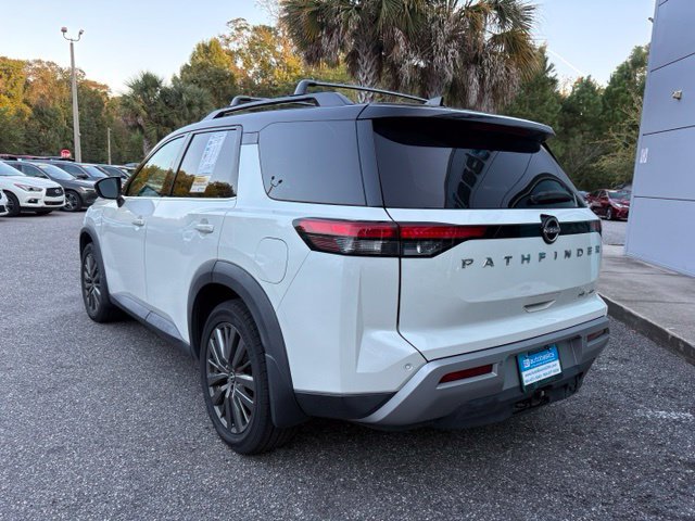 Used 2022 Nissan Pathfinder SL w/ SL Premium Package AWD/4WD image 3