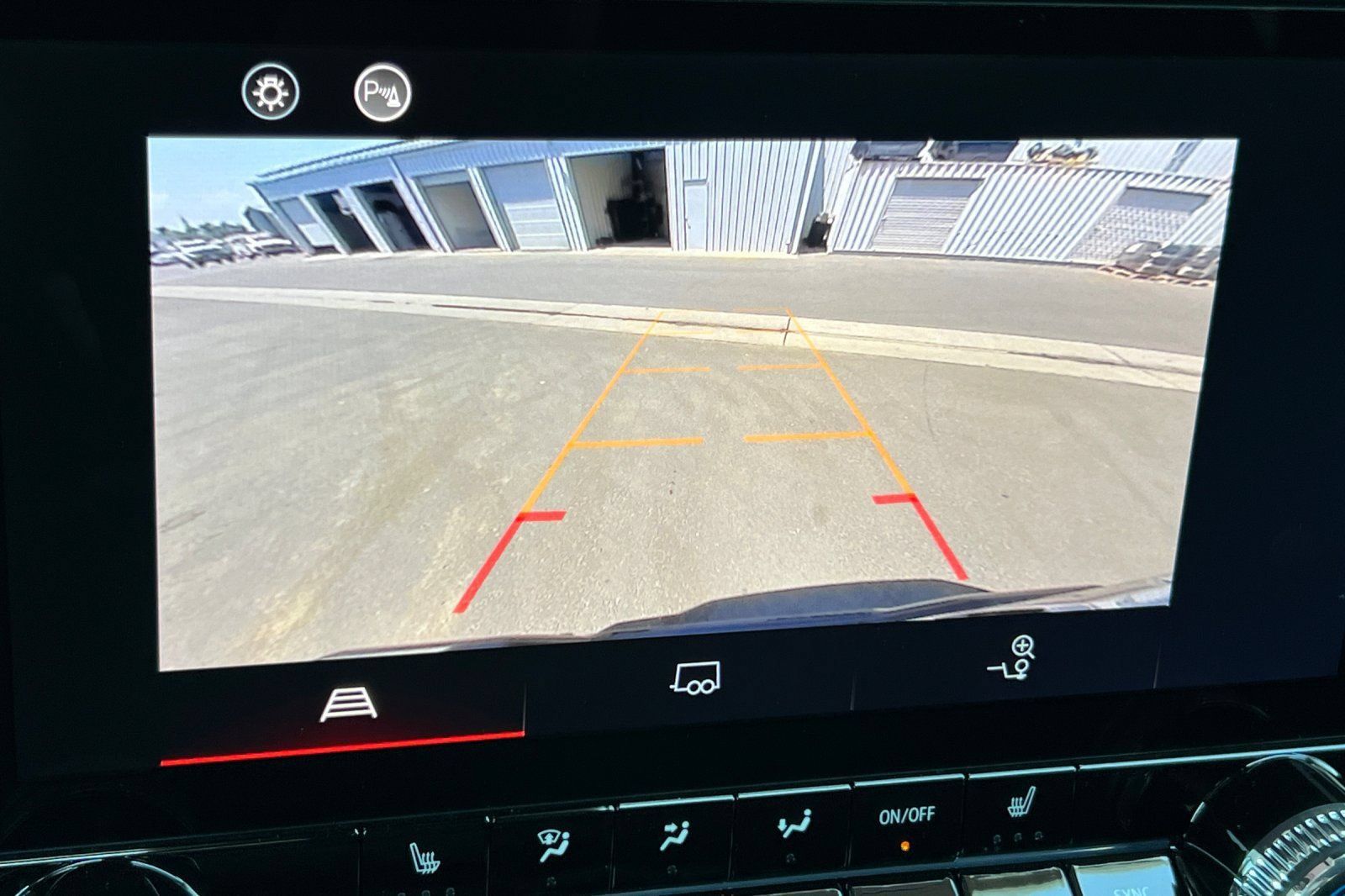 New 2025 GMC Canyon Elevation w/ Convenience Package RWD image 21