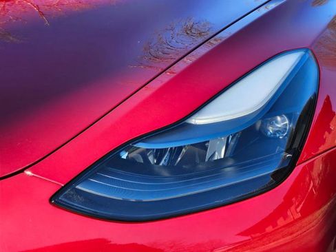 Used 2023 Tesla Model 3 Standard Range image 22