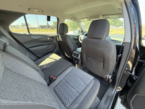 Used 2022 Chevrolet Equinox LT image 47