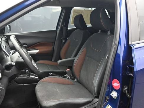 Used 2018 Nissan Kicks SR FWD image 6