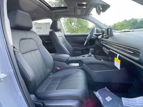 New 2026 Honda HR-V EX-L image 26