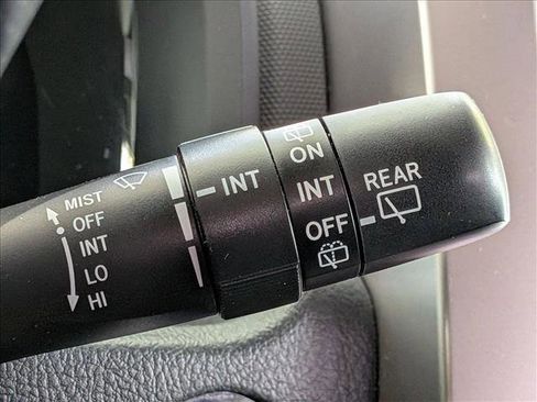 Used 2022 Toyota 4Runner SR5 image 10