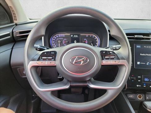 Used 2024 Hyundai Tucson SEL FWD image 16