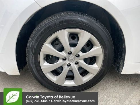 Used 2025 Toyota Corolla LE image 25