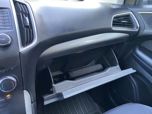 Used 2018 Ford Edge SEL FWD image 30