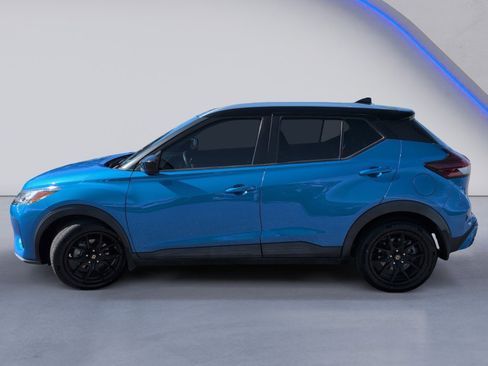 Used 2021 Nissan Kicks SV image 10