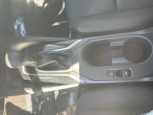 Used 2024 Toyota Corolla LE image 7