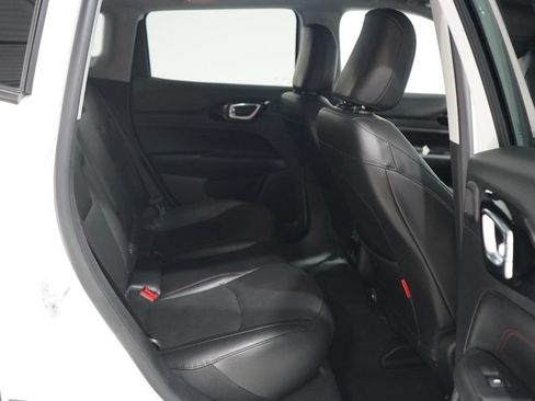 Used 2022 Jeep Compass Trailhawk w/ Trailhawk Elite Group AWD/4WD image 40