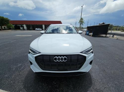 Used 2021 Audi e-tron Premium w/ Convenience Plus Package AWD/4WD image 2