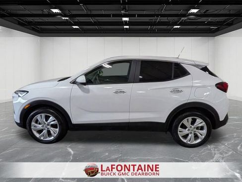 Used 2024 Buick Encore GX Preferred image 2