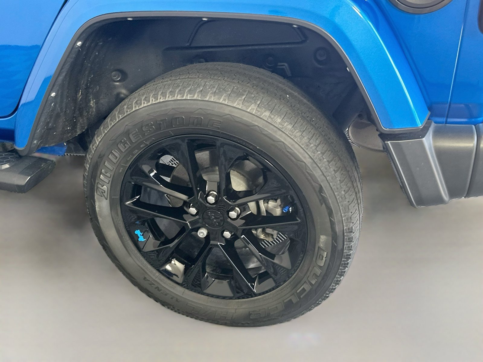 Used 2022 Jeep Wrangler Unlimited Sahara w/ Cold Weather Group AWD/4WD image 29