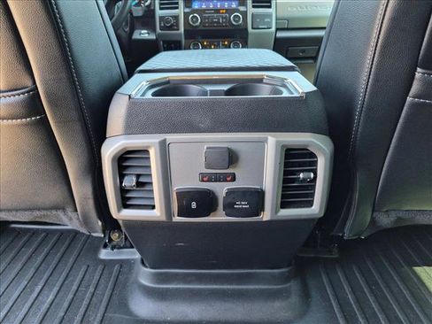 Used 2021 Ford F250 Lariat w/ Lariat Ultimate Package AWD/4WD image 17