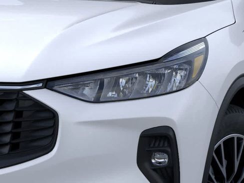 New 2026 Ford Escape SE FWD image 18