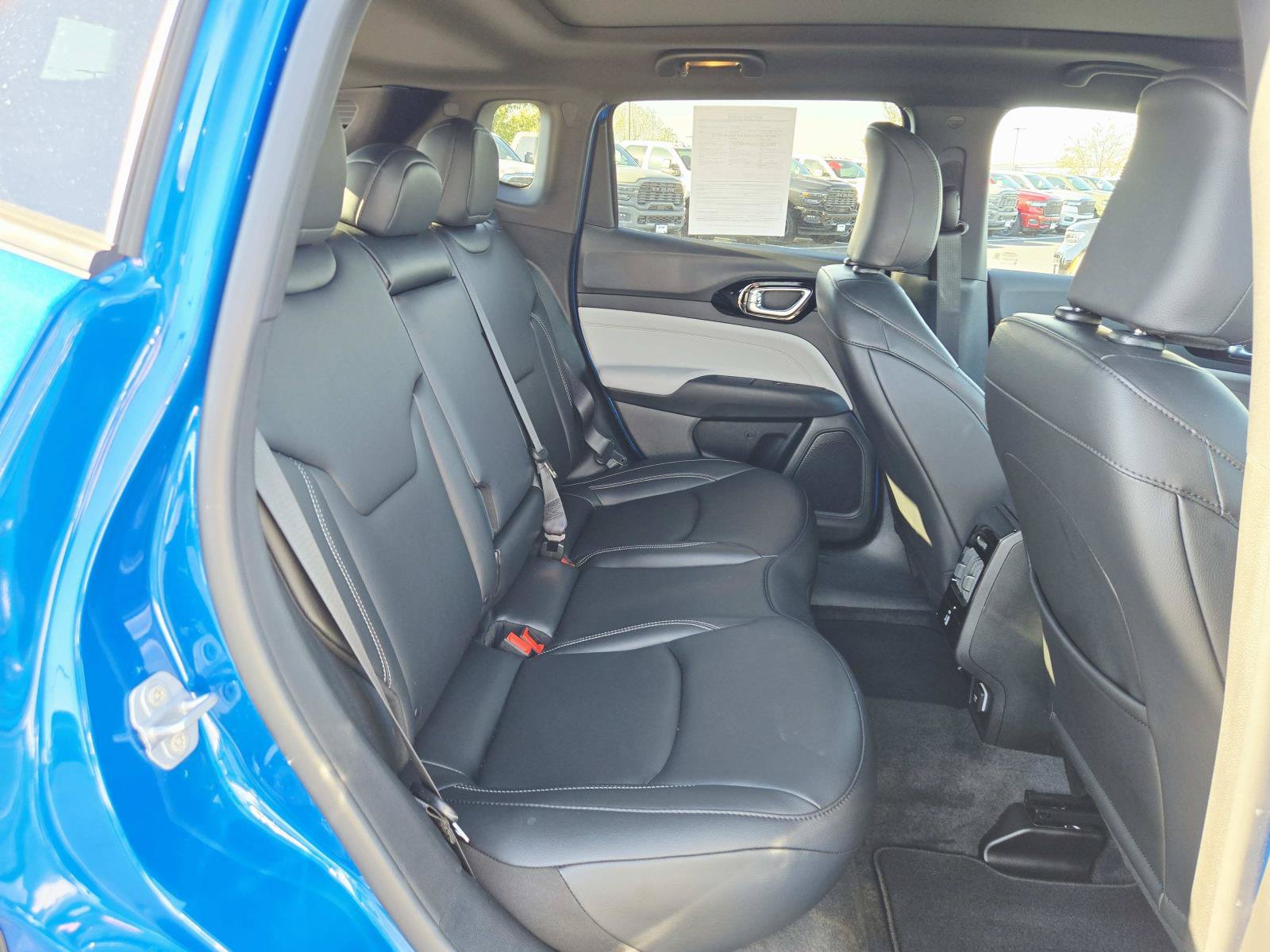 Used 2026 Jeep Compass Limited w/ Sun, Sound & Navigation Group AWD/4WD image 17