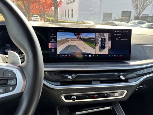 Certified 2024 BMW X5 xDrive40i w/ M Sport Package image 30