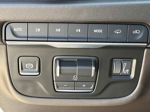 Used 2025 Cadillac Escalade Premium Luxury w/ Touring Package AWD/4WD image 37