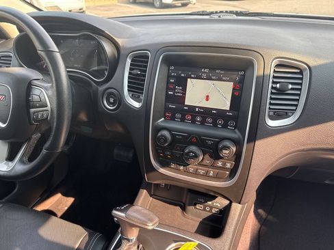 Used 2018 Dodge Durango Citadel w/ Technology Group AWD/4WD image 19