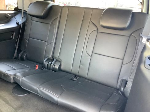 Used 2015 Chevrolet Tahoe LTZ AWD/4WD image 13