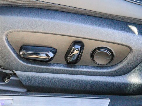 Certified 2025 Lexus UX 300h FWD w/ Accessory Package (Z2) image 21
