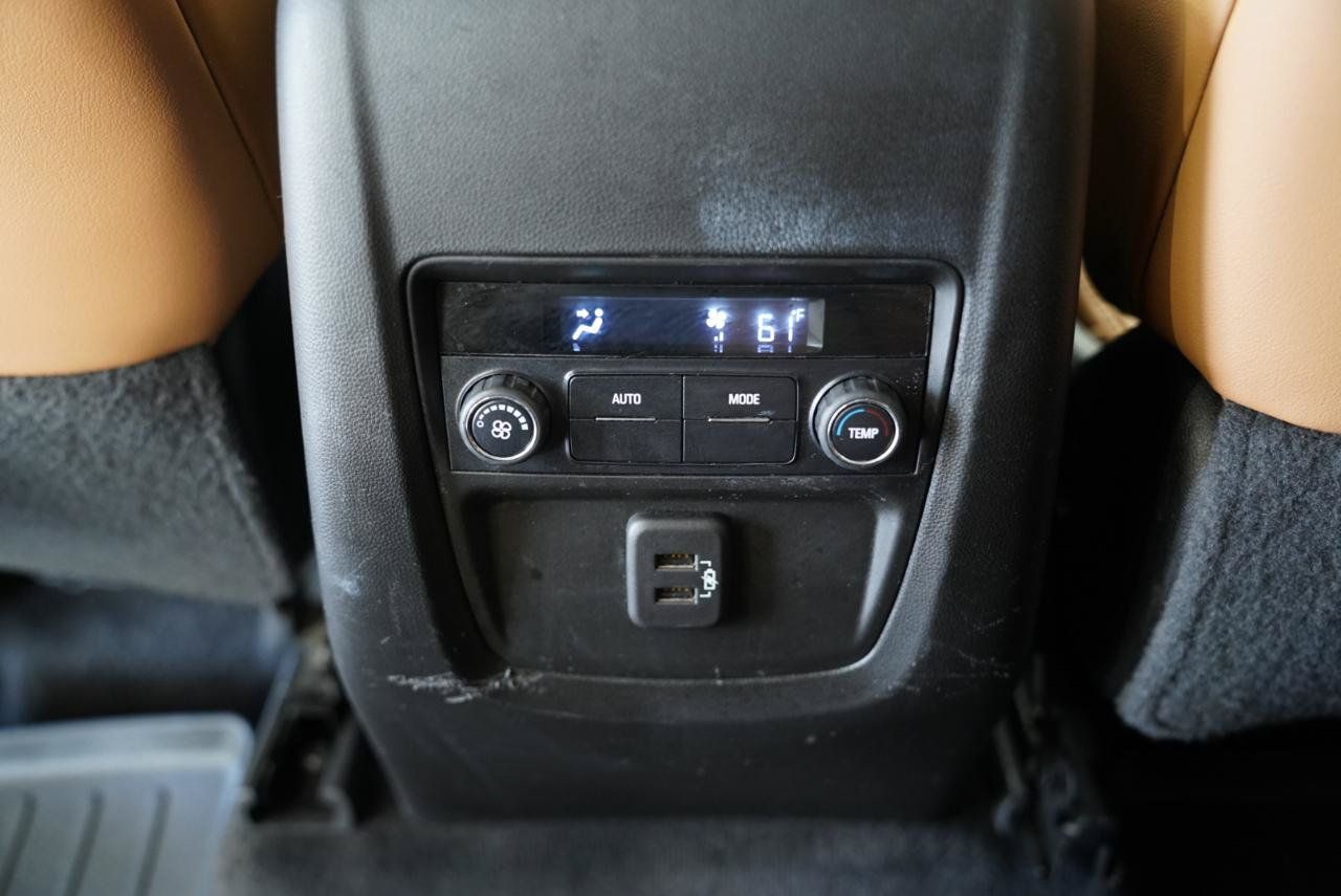 Used 2019 Buick Enclave Essence FWD image 32