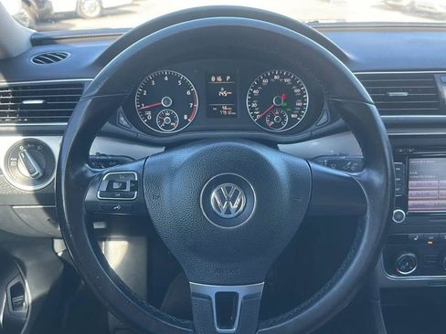 Used 2015 Volkswagen Passat 1.8T S FWD image 22