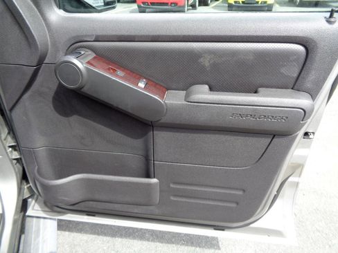 Used 2008 Ford Explorer Limited AWD/4WD image 28