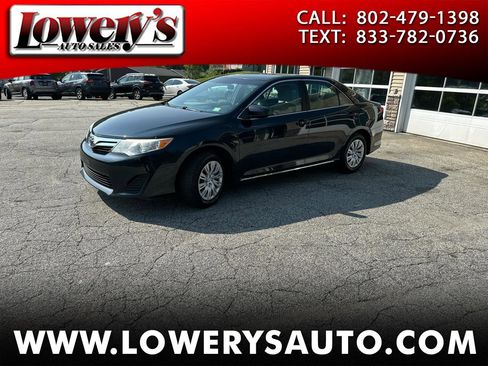 Used 2014 Toyota Camry SE image 1